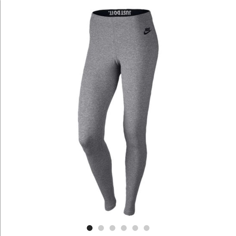GREY NIKE LEGGINGS